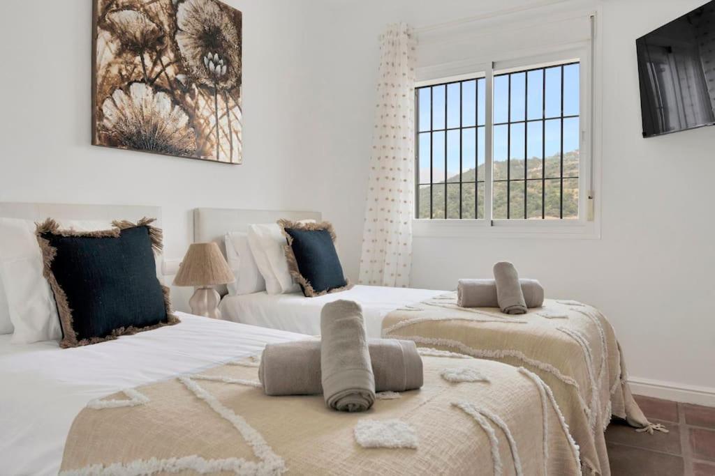 Apartment Adosado Con Solarium Y Piscina En - Vistamar 16 Marbella