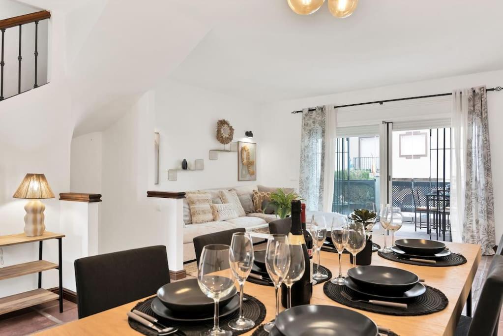 Adosado Con Solarium Y Piscina En - Vistamar 16 Appartement