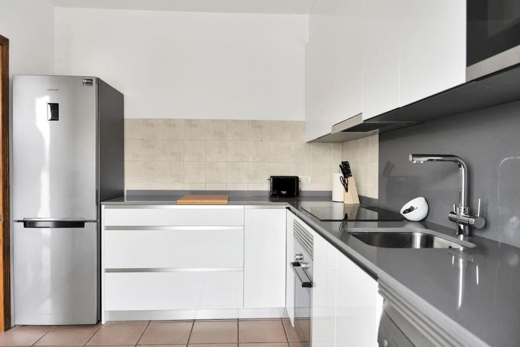 Adosado Con Solarium Y Piscina En - Vistamar 16 Appartement Marbellac
